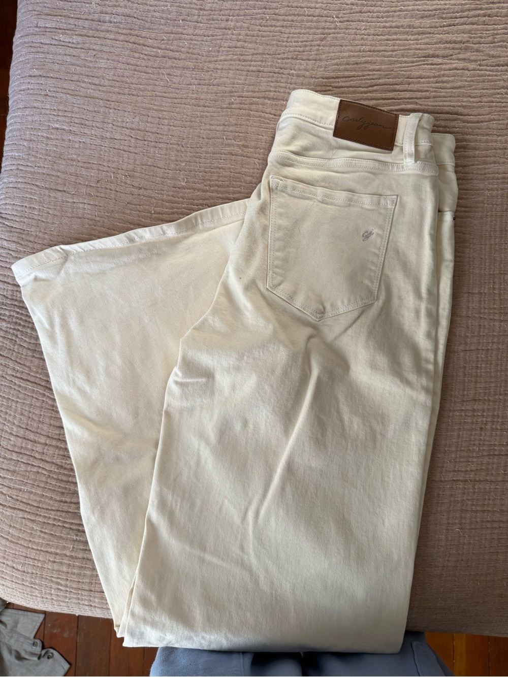 Carly Jean Los Angeles Cream Straight-Leg Jeans